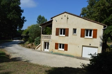 Maison familiale à vendre  avec studio indépendant et dépendances à Prigonrieux (24130) 