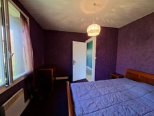 House for sale in Le Bugue town centre with garage (24)