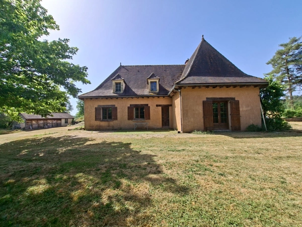 Maison 3 chambres au RDC- grand garage - pompe à chaleur neuve- Saint-Félix-de-Reilhac-et-Mortemart(24)