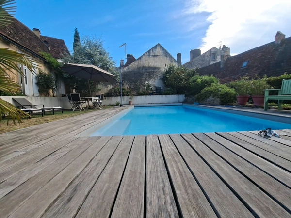 Maison de village avec piscine au Bugue