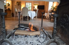 Stone house in the heart of the village of Le Bugue (24)