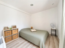Maison de campagne avec studio, dépendances et jardin – Bords