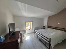 Maison 2 chambres avec chai – Lumineuse, rénovée et pleine de charme à Archingeay