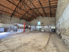 Grange agricole 170 m² avec terrain – Saint-Coutant-le-Grand 17430