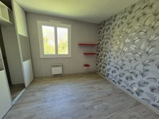 MAISON DE PLAIN-PIED SANS VIS-À-VIS SUR + DE 2 400 m² DE TERRAIN