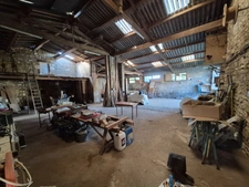 Entrepôts à vendre SAINT SAVINIEN (17)