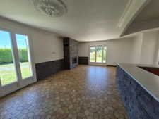 MAISON DE PLAIN-PIED SANS VIS-À-VIS SUR + DE 2 400 m² DE TERRAIN