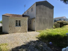 Maison familiale à Rochefort – 3 chambres – lotissement calme – accès rapide La Rochelle / Saintes
