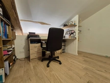 Maison rénovée à vendre à Bords – Calme, dépendances et beau potentiel