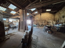 Entrepôts à vendre SAINT SAVINIEN (17)