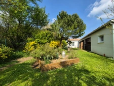Maison à vendre 6 pièces PUY DU LAC (17)