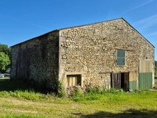 Grange agricole 170 m² avec terrain – Saint-Coutant-le-Grand 17430
