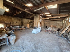 Entrepôts à vendre SAINT SAVINIEN (17)