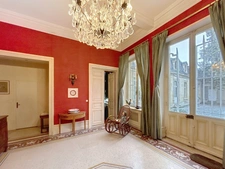 Appartement à vendre 7 pièces, jardin et parkings REIMS (51)