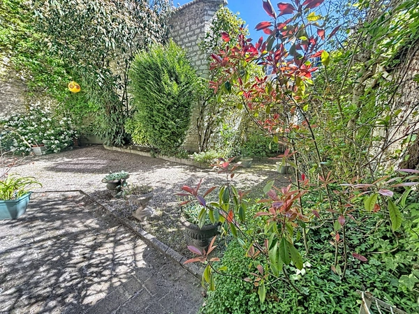 Dpt Marne (51), à vendre REIMS maison T13 de 358 m² - Terrain de 70 m² 