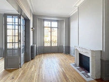 HOTEL PARTICULIER à vendre 22 pièces REIMS (51)