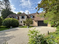 House for sale 10 rooms near TAISSY (51)