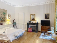Appartement à vendre 7 pièces, jardin et parkings REIMS (51)