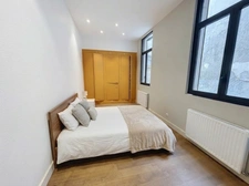 Appartement à vendre 4 pièces avec terrasse et jardinet REIMS (51)