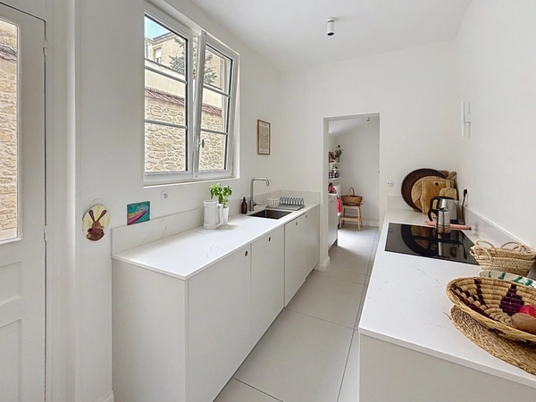 Maison à vendre 10 pièces, jardinet, REIMS (51)