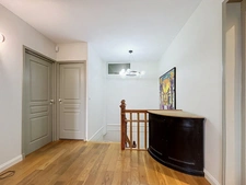 House for sale with 9 rooms, garden, swimming pool, garage, in the Reims district (51)