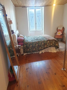 Maison de ville 5 chambres – 132 m² – 6 pièces-Tout à pied à BarbezieuxBARBEZIEUX SAINT HILAIRE (16)