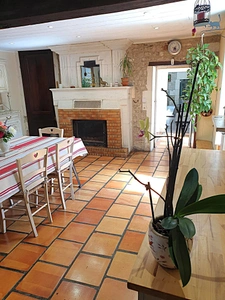 Stone house of 145 m² for sale, 6 rooms, BELLEVIGNE (16), 3/4 bedrooms plus swimming pool.