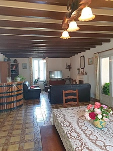 House 181 m² – Barbezieux (16) – 4/5 bedrooms, 3,300 m² plot, 2 garages