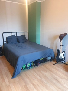 Maison de ville 5 chambres – 132 m² – 6 pièces-Tout à pied à BarbezieuxBARBEZIEUX SAINT HILAIRE (16)
