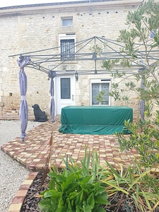 Maison 244 m² viager à vendre occupé 2 têtes AIGRE (16) terrain 2.8 hectares