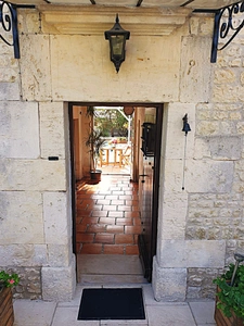 Stone house of 145 m² for sale, 6 rooms, BELLEVIGNE (16), 3/4 bedrooms plus swimming pool.