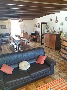 House 181 m² – Barbezieux (16) – 4/5 bedrooms, 3,300 m² plot, 2 garages