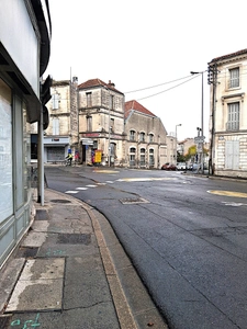 Local/bureau/commerce,  97 m² à vendre ANGOULEME (16)