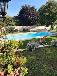 Stone house of 145 m² for sale, 6 rooms, BELLEVIGNE (16), 3/4 bedrooms plus swimming pool.