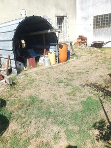House 182 m² for sale in CHALAIS (16) with 7 rooms, 4 to 6 bedrooms – Amenities within walking distance – Great potential! Land!