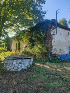 Postal code 17270, House + outbuildings + 17 hectares!!!