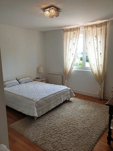 House of 146 m² for sale in CHALAIS (16), 6 rooms, 4/5 bedrooms, 2 garages, 3,560 m² of land!!!