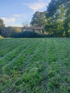 Postal code 17270, House + outbuildings + 17 hectares!!!