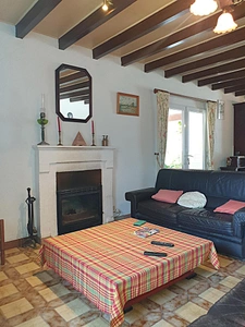 House 181 m² – Barbezieux (16) – 4/5 bedrooms, 3,300 m² plot, 2 garages