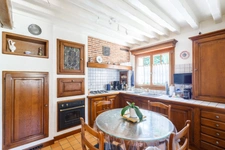 Magnifique maison contemporaine de 5 pièces avec piscine extérieure