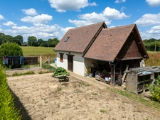 Magnifique maison contemporaine de 5 pièces avec piscine extérieure