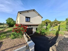 Maison familiale avec dépendance – 144 m² habitables – Terrain 835 m² – La Sauvetat (63730) - 344 000 euros