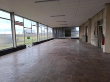 Entrepôt/Local d'activité/bureau - VARENNES SUR ALLIER (03150) - 395 000 euros