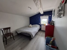 Maison à vendre - 5 chambres - 119 m² habitables + 150 m² dépendances - Fort potentiel locatif - 299 000 € - Saint-Maurice (63270)