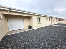 Maison à vendre de plain-pied – 4 chambres - 99 m² –  THIERS (63300) – 255 000 euros