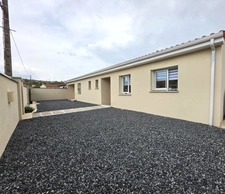 Maison à vendre de plain-pied – 4 chambres - 99 m² –  THIERS (63300) – 255 000 euros