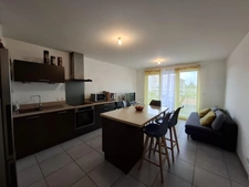 Appartement T2 avec balcon, garage double et place de parking privative – Cournon d’Auvergne (63800) - 138 000 euros