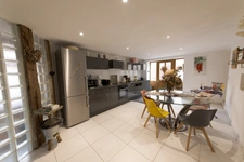 Maison coup de cœur avec piscine - 5 Suites - 445 m² - Villerest (42300) – 650 000 euros