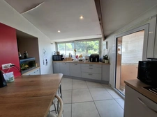 Maison à vendre - 5 chambres - 119 m² habitables + 150 m² dépendances - Fort potentiel locatif - 299 000 € - Saint-Maurice (63270)