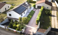 Maison familiale avec dépendance – 144 m² habitables – Terrain 835 m² – La Sauvetat (63730) - 344 000 euros